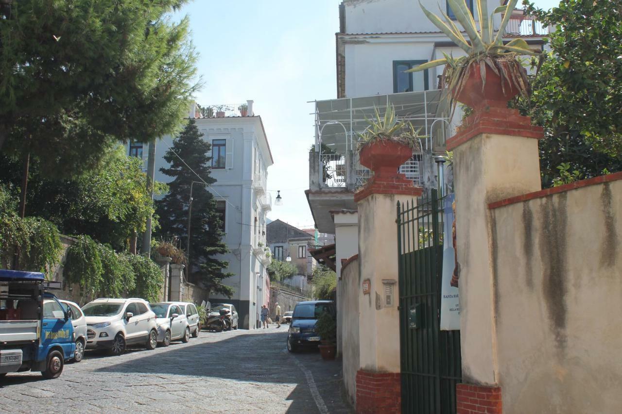 B&B Lady Cristina Meta Exterior photo